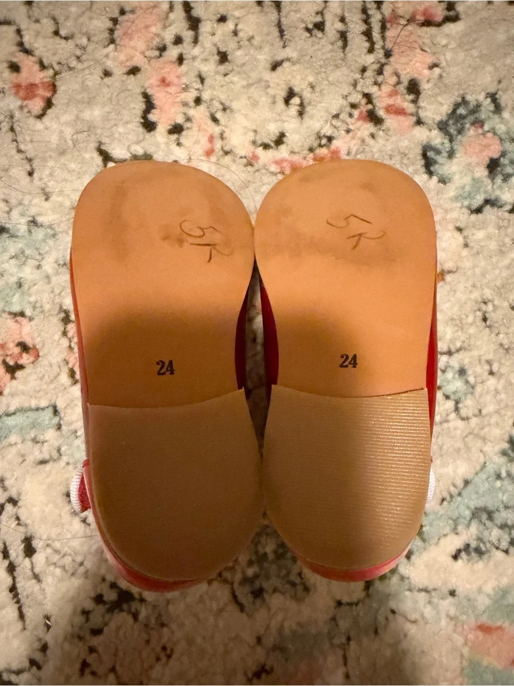 Girls' Red Patent Mary Jane Shoes size 24 or 7 Tolder like new worn one time